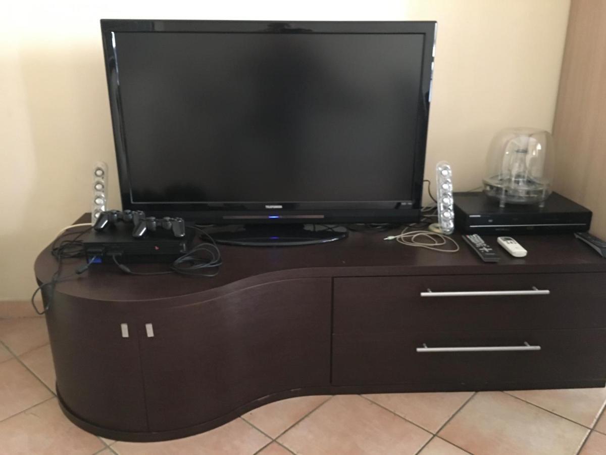 Casa Delfino - Appartamento Centro Storico A Due Passi Dalla Spiaggia & Mare, Porto & Ferrovia Civitavecchia Exteriör bild