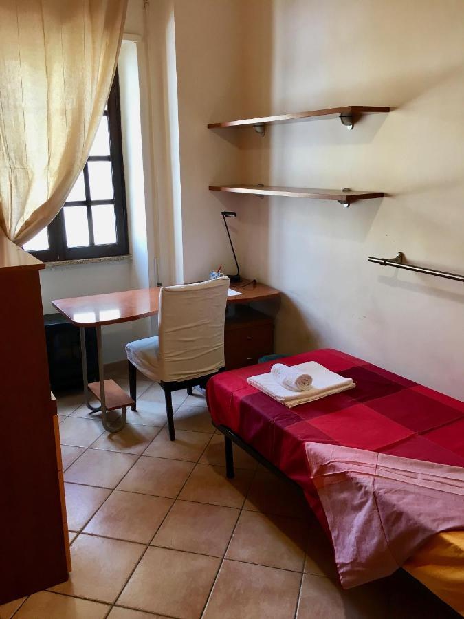 Casa Delfino - Appartamento Centro Storico A Due Passi Dalla Spiaggia & Mare, Porto & Ferrovia Civitavecchia Exteriör bild