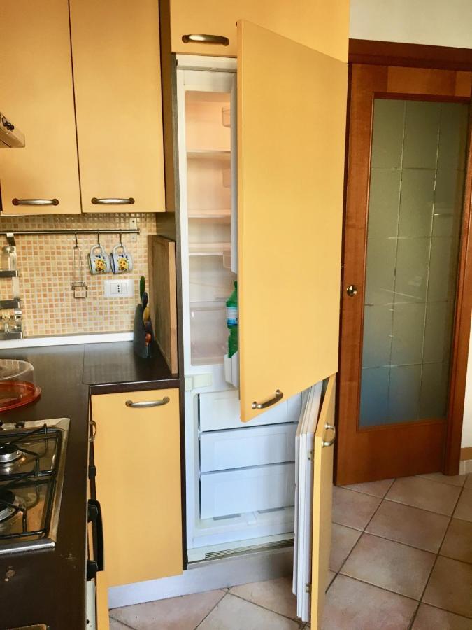 Casa Delfino - Appartamento Centro Storico A Due Passi Dalla Spiaggia & Mare, Porto & Ferrovia Civitavecchia Exteriör bild