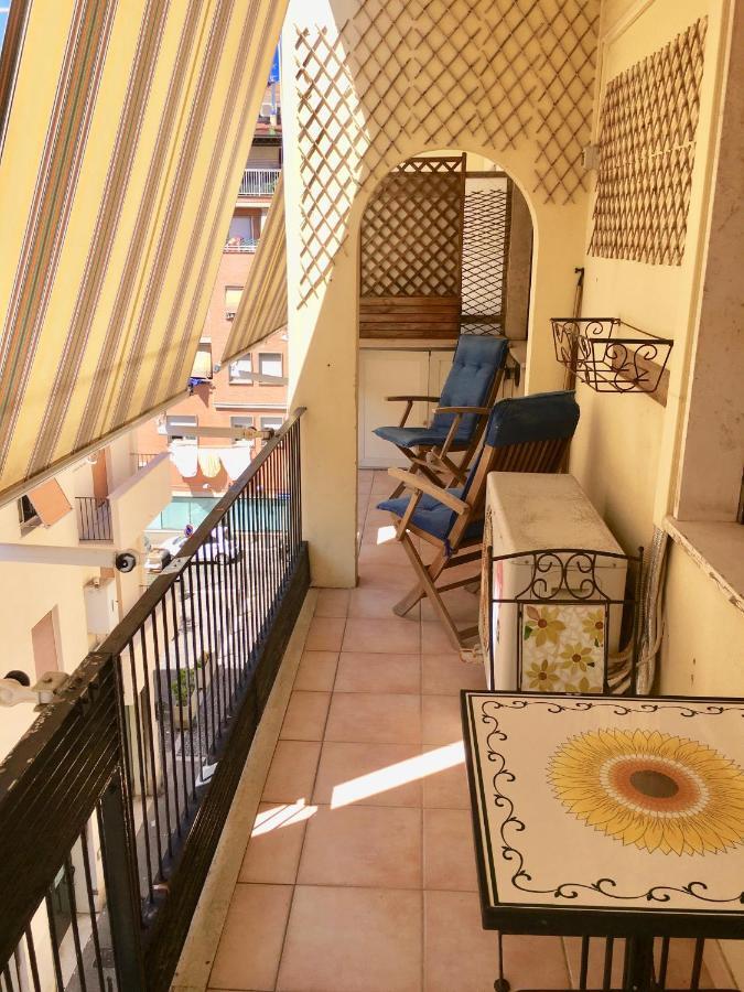 Casa Delfino - Appartamento Centro Storico A Due Passi Dalla Spiaggia & Mare, Porto & Ferrovia Civitavecchia Exteriör bild